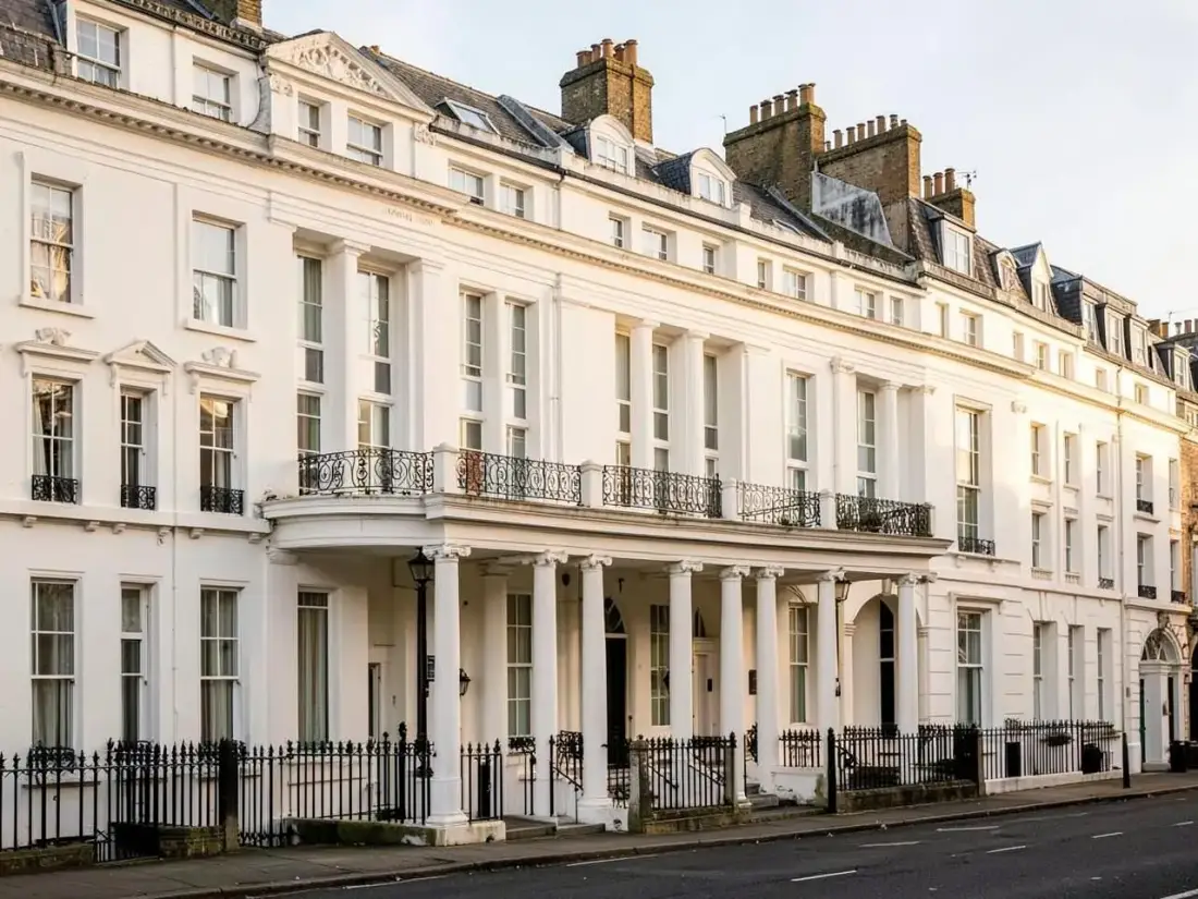London streets and residential blocks in Kensington & Chelsea where we carry out fire risk assessments